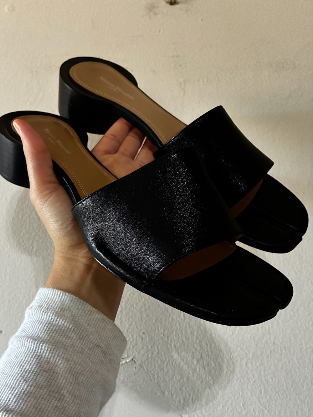 Maison Martin Margiela Black Leather Tabi Slide Mules - Picture 4 of 4